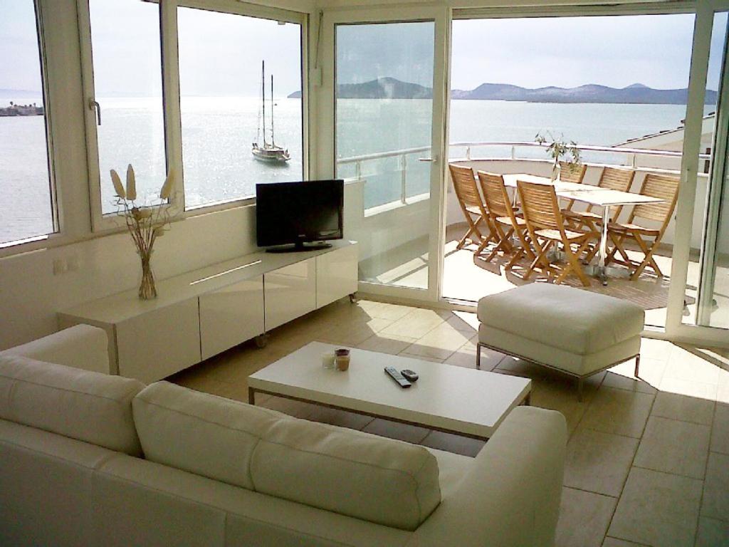 Marina View Residence Gulluk エクステリア 写真